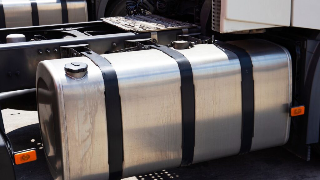 Tır Sürücüleri Hangi Mazot Deposunu Seçmelidir